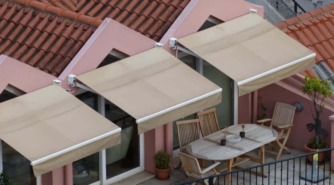 raybloc awnings
